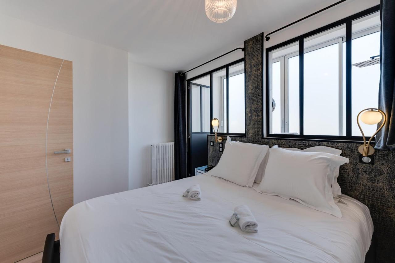 Swan Lake - Design Apartment Facing Lake Annecy Exterior photo